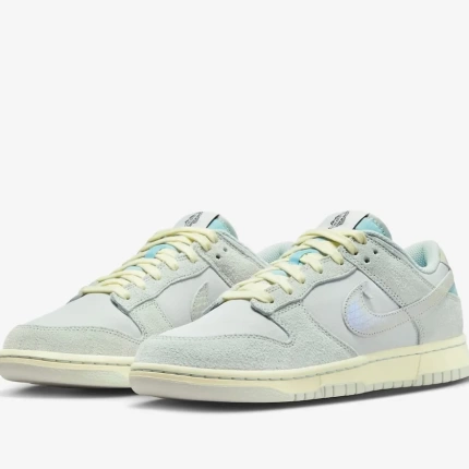 Tênis Nike Dunk Low Retro SE King Salmon